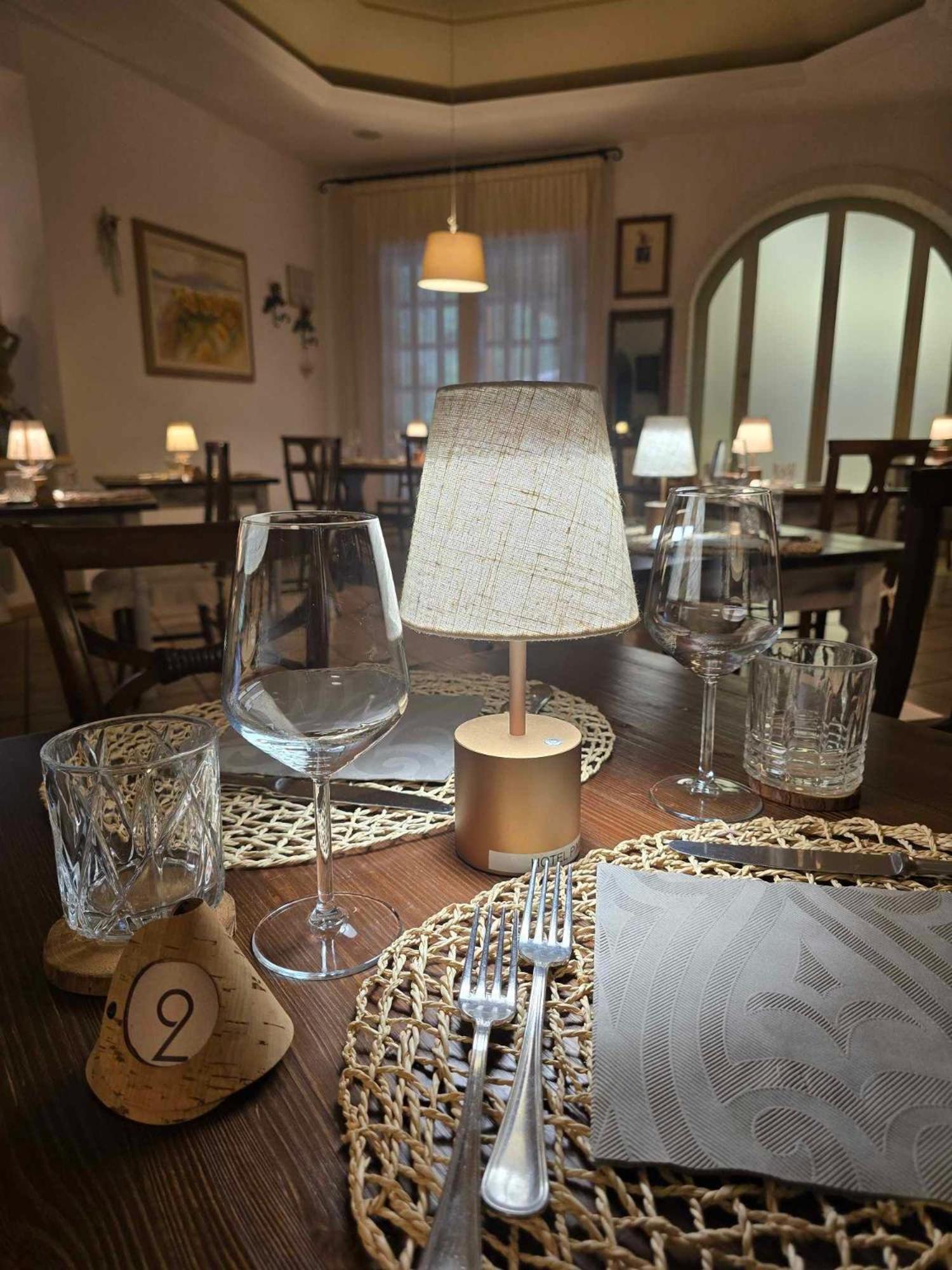 Hotel Pineta Ristorante Country House In Fabriano Campodonico  Zewnętrze zdjęcie